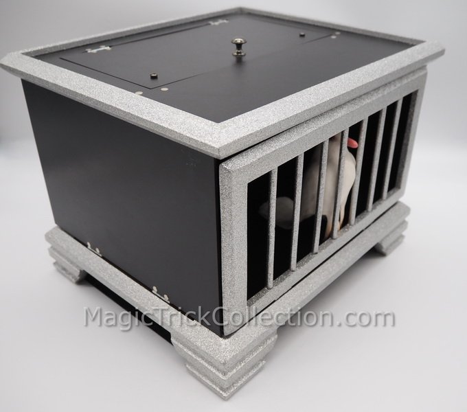 Tora Magic Automatic Dove to Rabbit