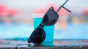 VANISHING SUNGLASSES (Gimmicks and Online Instructions) by Wonder Makers