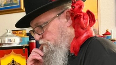 Raleigh Vintage Magic Trick Demos